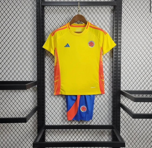 Conjunto camiseta + pantalón NIÑOS 1ª Colombia - 2024 