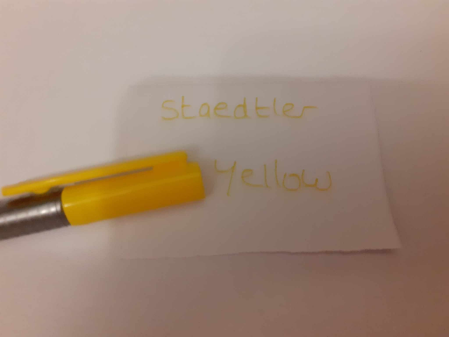 Zelebs in shed CHOOSE YOUR MARKER Staedtler Fine YELLOW
