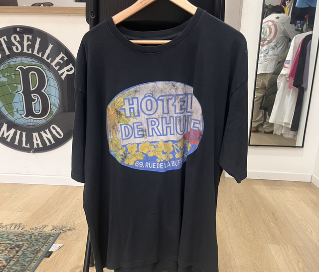 Rhude t-shirt size XL ore-owned