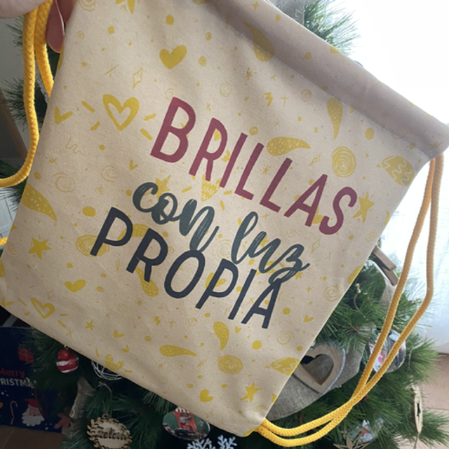 Mochila “Brillas con luz propia”