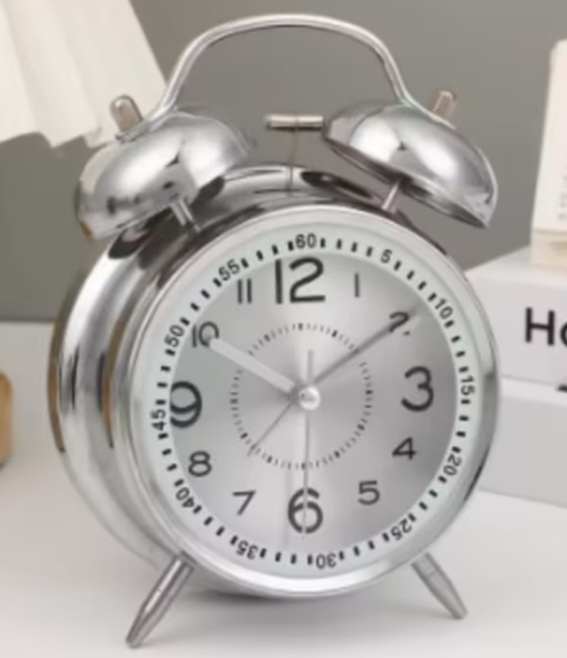 Prachtige analoge wekker van metaal zilverkleurig (16.5cm)