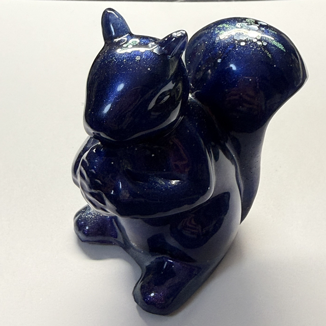 Écureuil "Saphir Boréal"