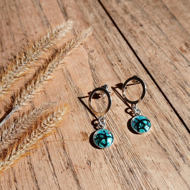 Puces d'oreilles pendantes "Cerclages d'Argent" en émail