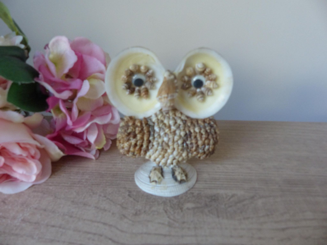 Statuette chouette hibou en coquillages - Sculpture vintage artisanat français, Décoration bord de mer, Souvenir famille vacances à la plage