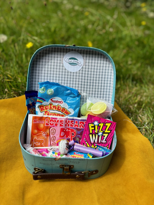 Atlas Suitcase Small