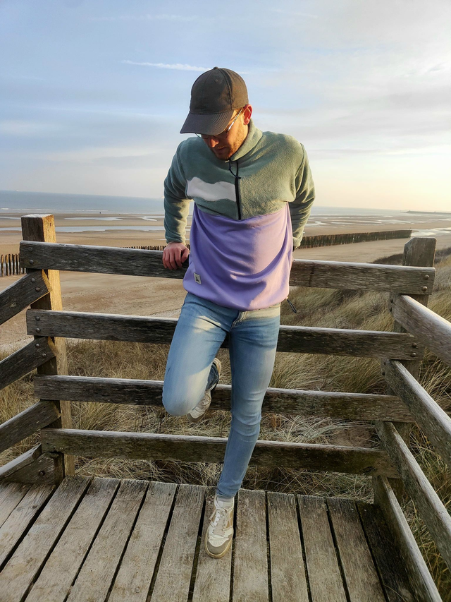 Pull polaire vert menthe, lilas et beige