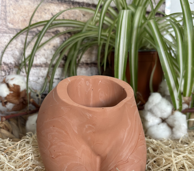 Vase pour fleurs séchées en Jesmonite : Popotin - Terra Cotta