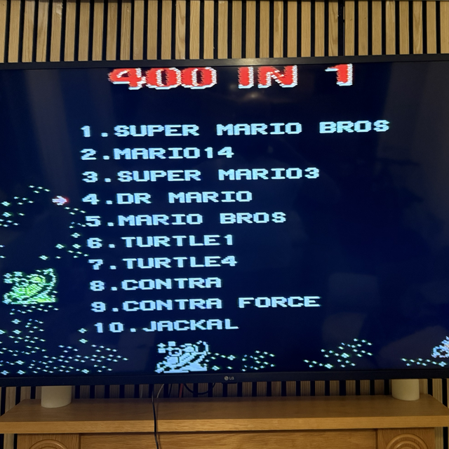 Handheld games console with 400 games