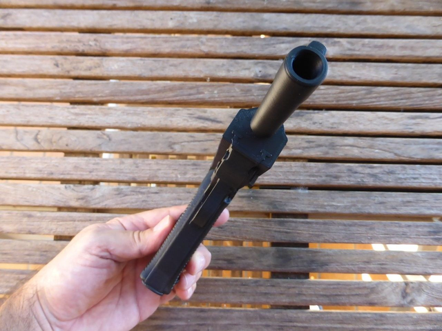 Pistolet automatique P38 Allemand (39–45) – Reproduction factice