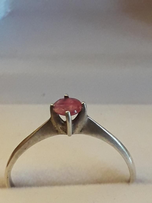 Bague rubis,  argent 