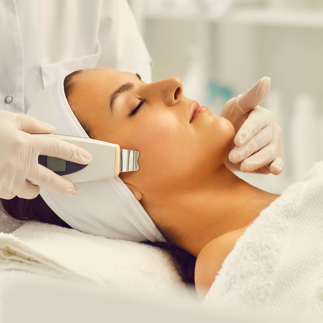 Pulizia Viso Ultrasuoni