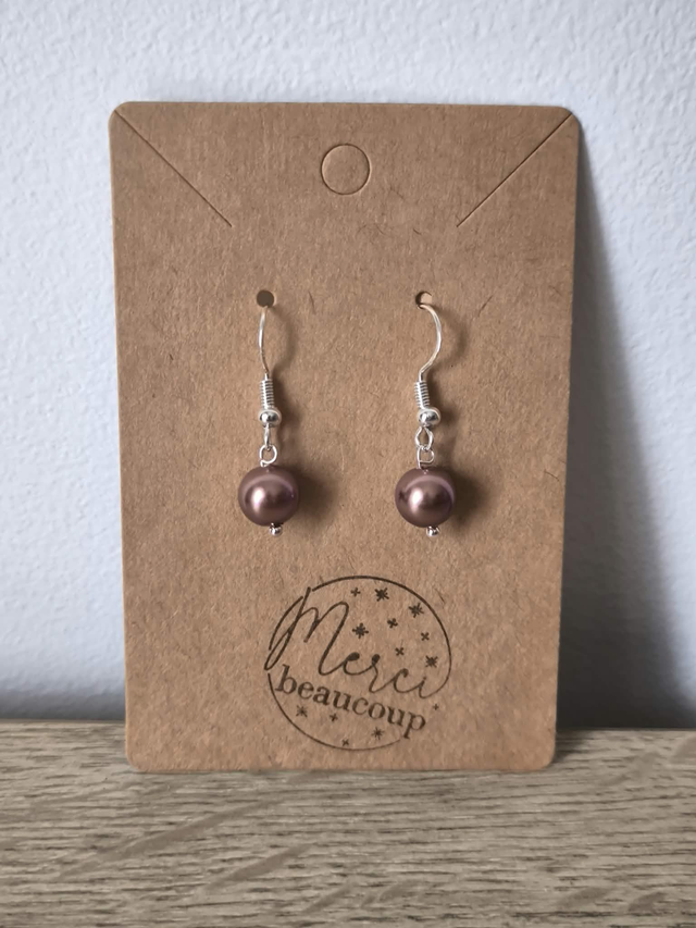 Boucles d’Oreilles Perles de Majorque Mauve – Bijou Élégant en Acier Inoxydable