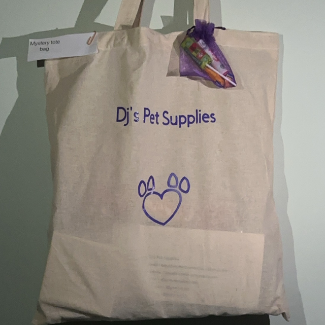 Tote bag