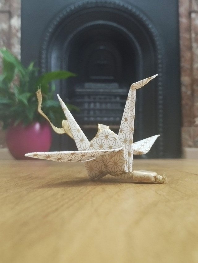 Suspension Origami – Grue de la Paix 