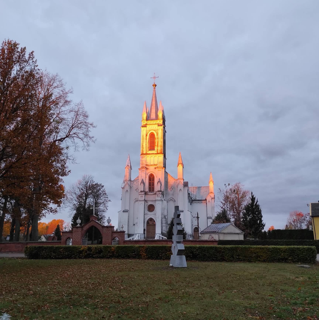 Auka Lukšių parapijai