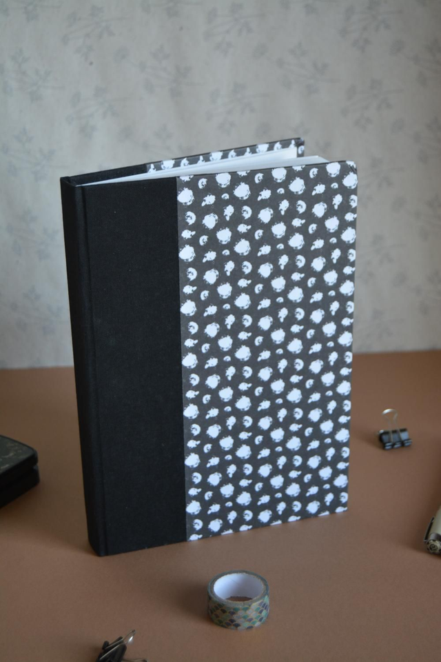 Carnet de croquis noir et blanc