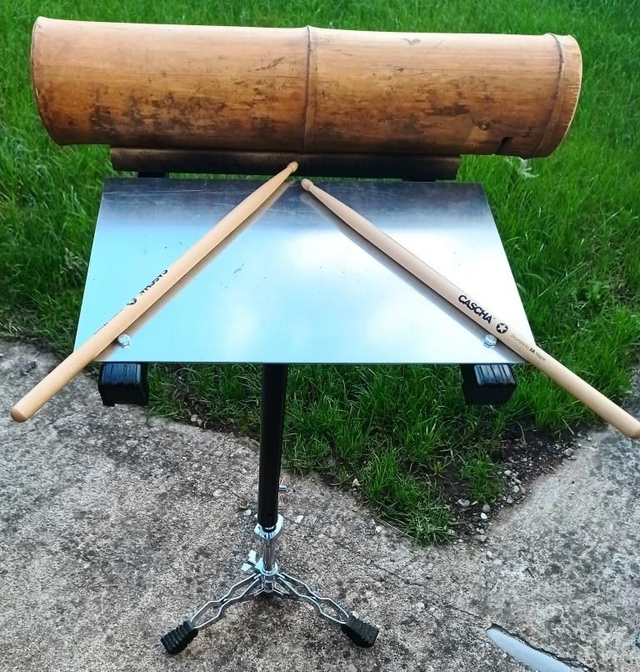 Ensemble sati et piker sur pied démontable