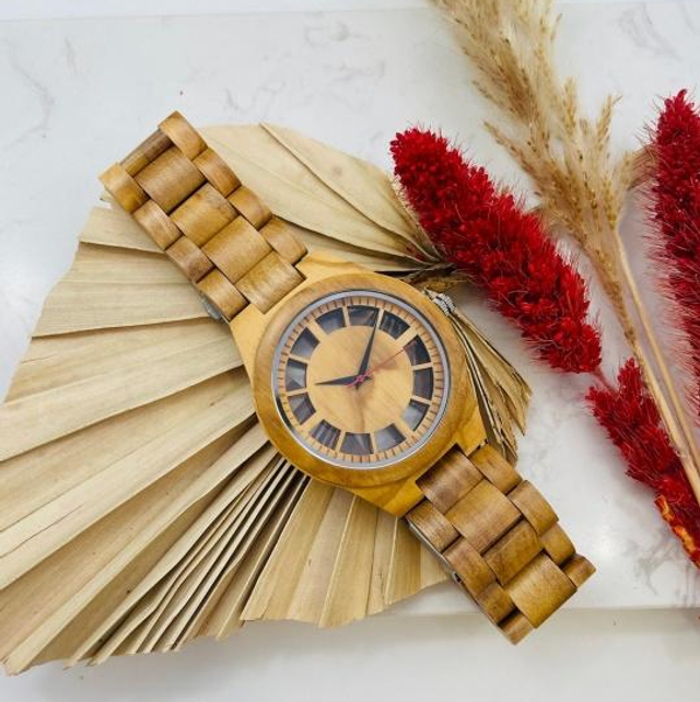 Montre en bois de bambou 
