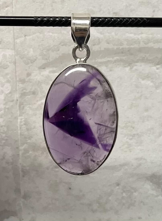 PENDENTIF AMÉTHYSTE ÉTOILÉE EN ARGENT 
