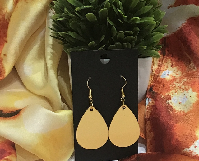 Yellow Wood Dangling Earrings- SWDE07