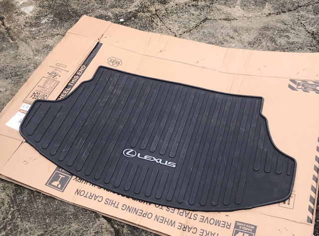 Sold - Lexus UX 250H Floor Mat - LE23A