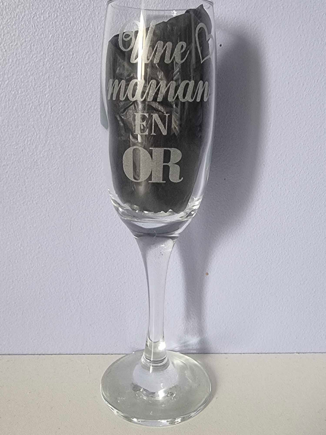 Flûte gravée &quot;Une maman en or&quot;