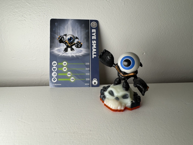 Eye Small - Undead - Mini - Skylanders - Trap Team