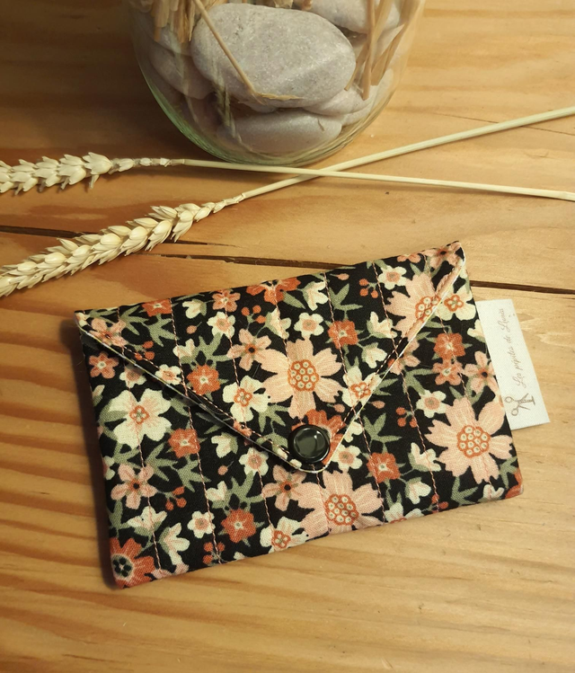 Mini pochette fleurie noire