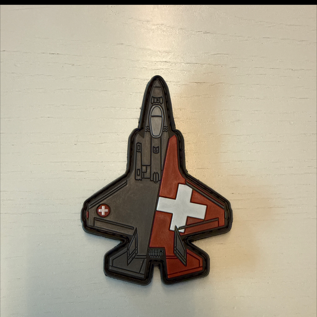 F35 - Swiss flag