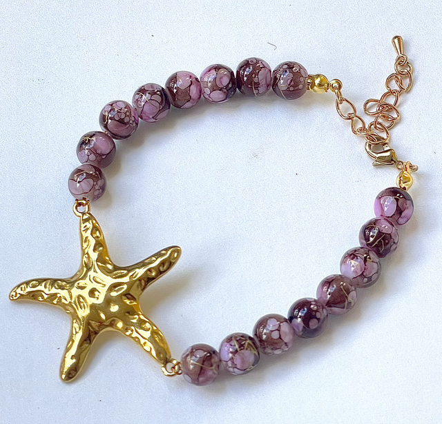 B97 - Bracelet perles en verre et breloque étoile de mer