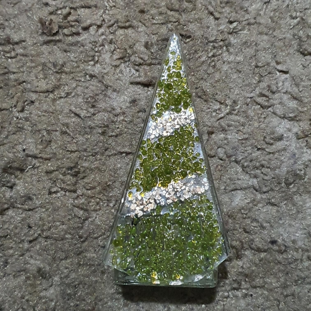 Medium Glass Xmas tree tealights - gold tinsel