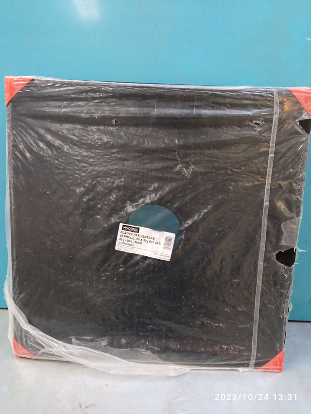 Plaque d'habillage ventilé 500 X 500 D80 NOIR - 2FLEPHV5N80NO 