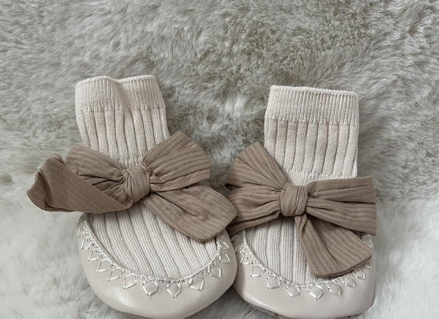 Bow Leather bottom moccasins 