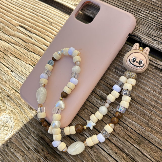 Grigri de téléphone Labubu naturel