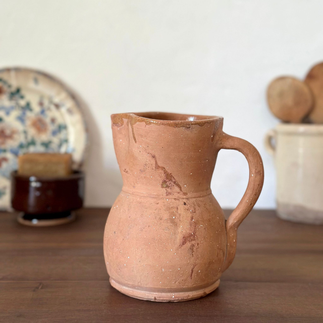 le broc en terre cuite