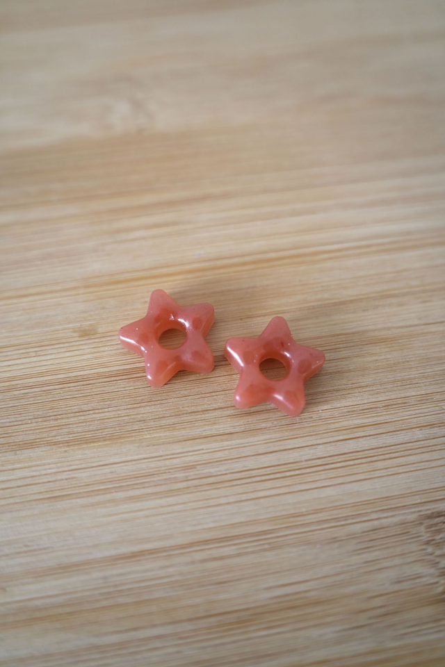 Moyennes pampilles rouges