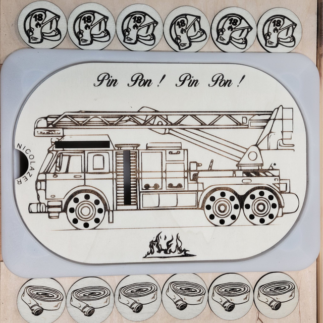 Insert sensoriel bois compatible trofast &quot;camion de pompier&quot; 