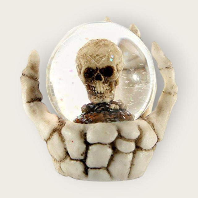 Boule à neige gothique avec crâne