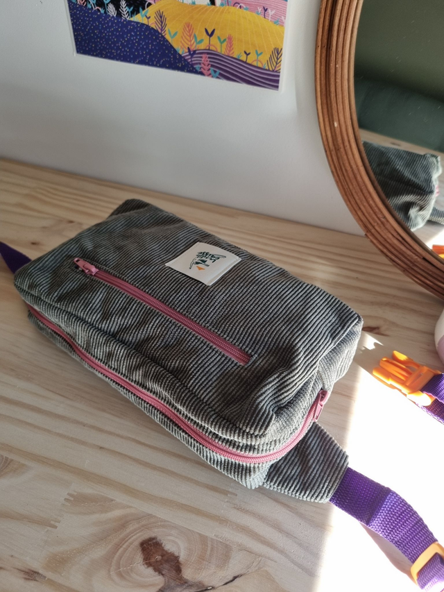 Banane rectangle velours côtelé kaki