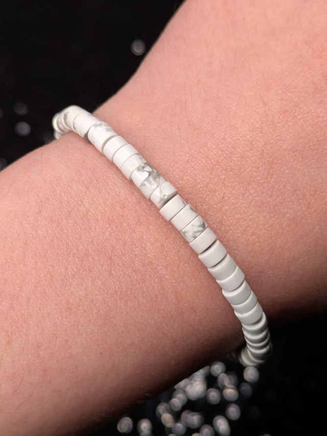 Bracelet howlite heishi 