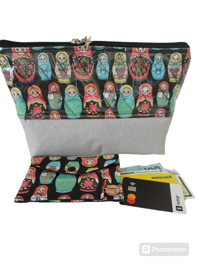 KIT NECESSAIRE "G" MATRIOSKA + CARTEIRINHA "p"
