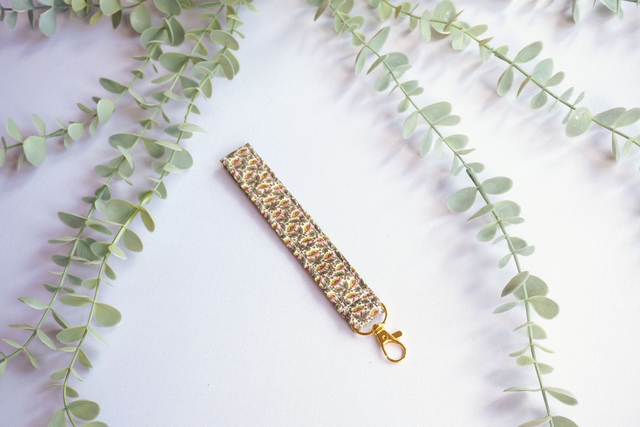 Keyring Wristlet #001