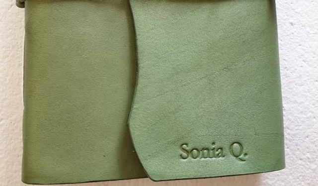 Personalizzazione con stampa a caldo del nome o delle iniziali