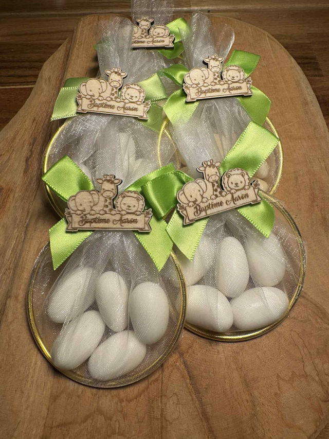 Anneaux à dragées thème jungle.