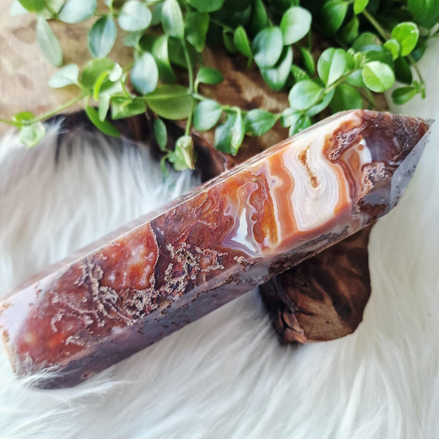 Red Moss Agate Point 463g