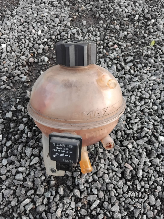 Bocal liquide de refroidissement 