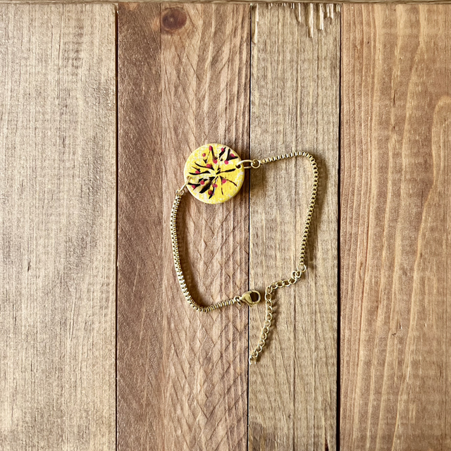 Bracelet bois de hêtre peinture,paillette et pyrogravure 