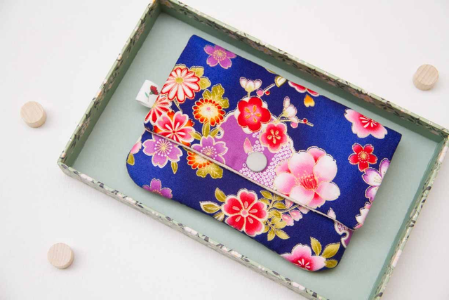 Monedero grande Very Flowered