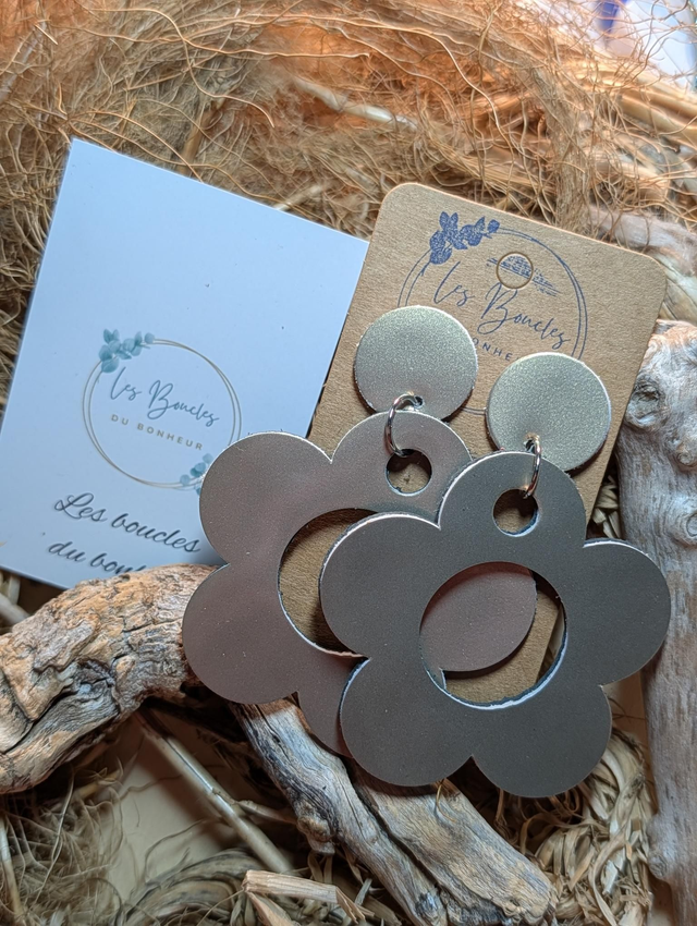 Boucles d'oreilles Sonia kaki vernis sa008