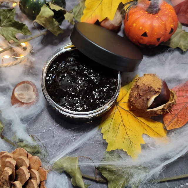 Exfoliant minceur à la caféine 